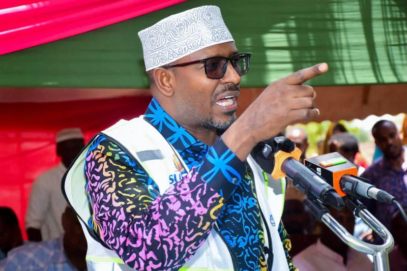 Wajir Governor Ahmed Abdullahi speaking during the launch of the Wajir Girls–Hadado Yarey Road upgrading project to bitumen standard.