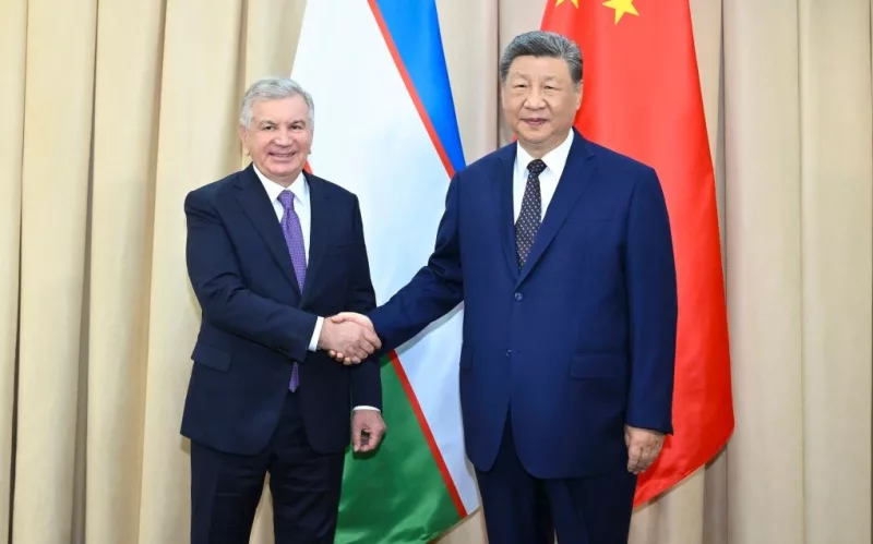 Chinese President Xi Jinping meets with Uzbek President Shavkat Mirziyoyev