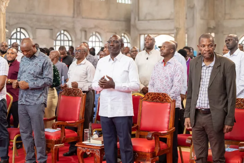 [PHOTOS] Ruto attends church service in Mwatate