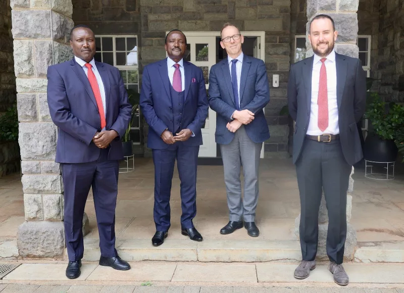 Kathiani MP Robert Mbui (left) Kalonzo Musyoka with