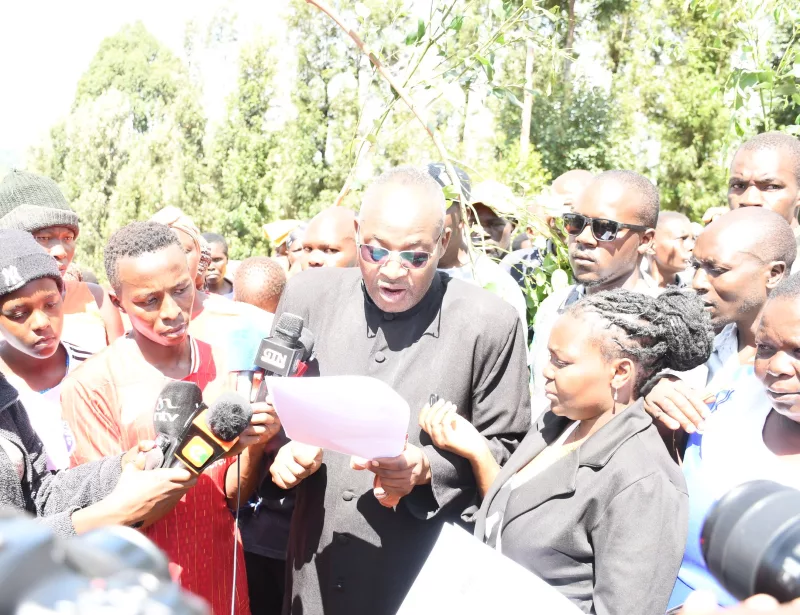 Nyamira Catholic Priest leads protest over sale of illicit brew