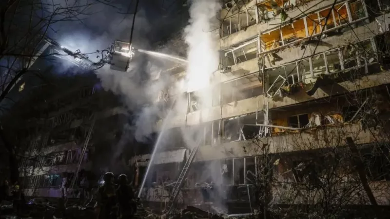 Zelensky: Russian strikes leave 600,000 without power in Ukraine