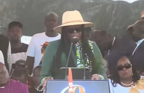 I know you were sent, Winnie shuts down vuvuzela crowd