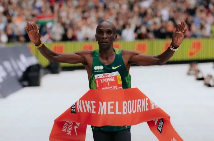 Kipchoge ends title drought with Melbourne win