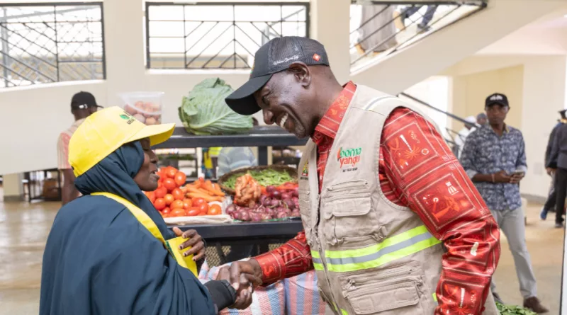 Ruto chats with vendors as 200 traders get new Nandi market