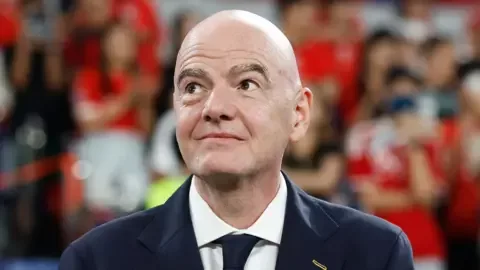 backed by 'vast majority' Fifa President Gianni Infantino laughs off questions about whether he considered resigning over the World Cup sell-off debacle.