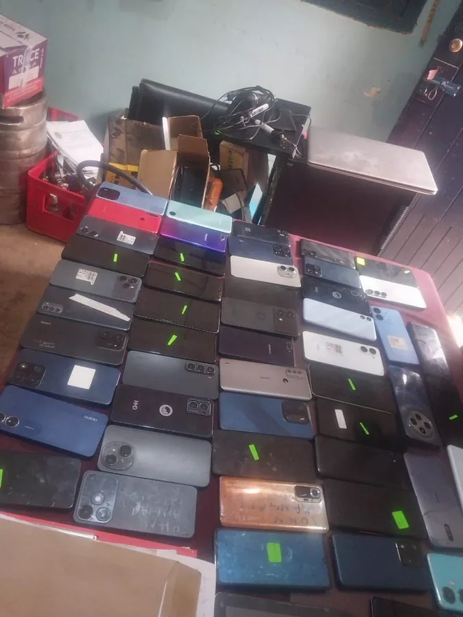Five suspects arrested, phones recovered in Nairobi, Thika