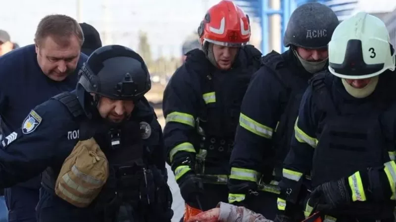 Moscow has repeatedly targeted Ukraine's large railway network/State Emergency Service Of Ukraine