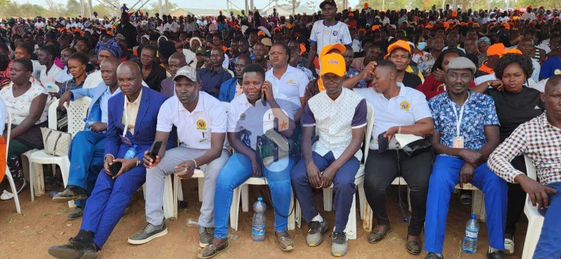 Migwena draw crowds as Kenyans remember Raila