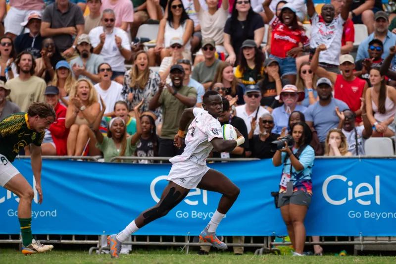 Victor Odhiambo dashes to the tryline against South Africa during the Africa cup tournament