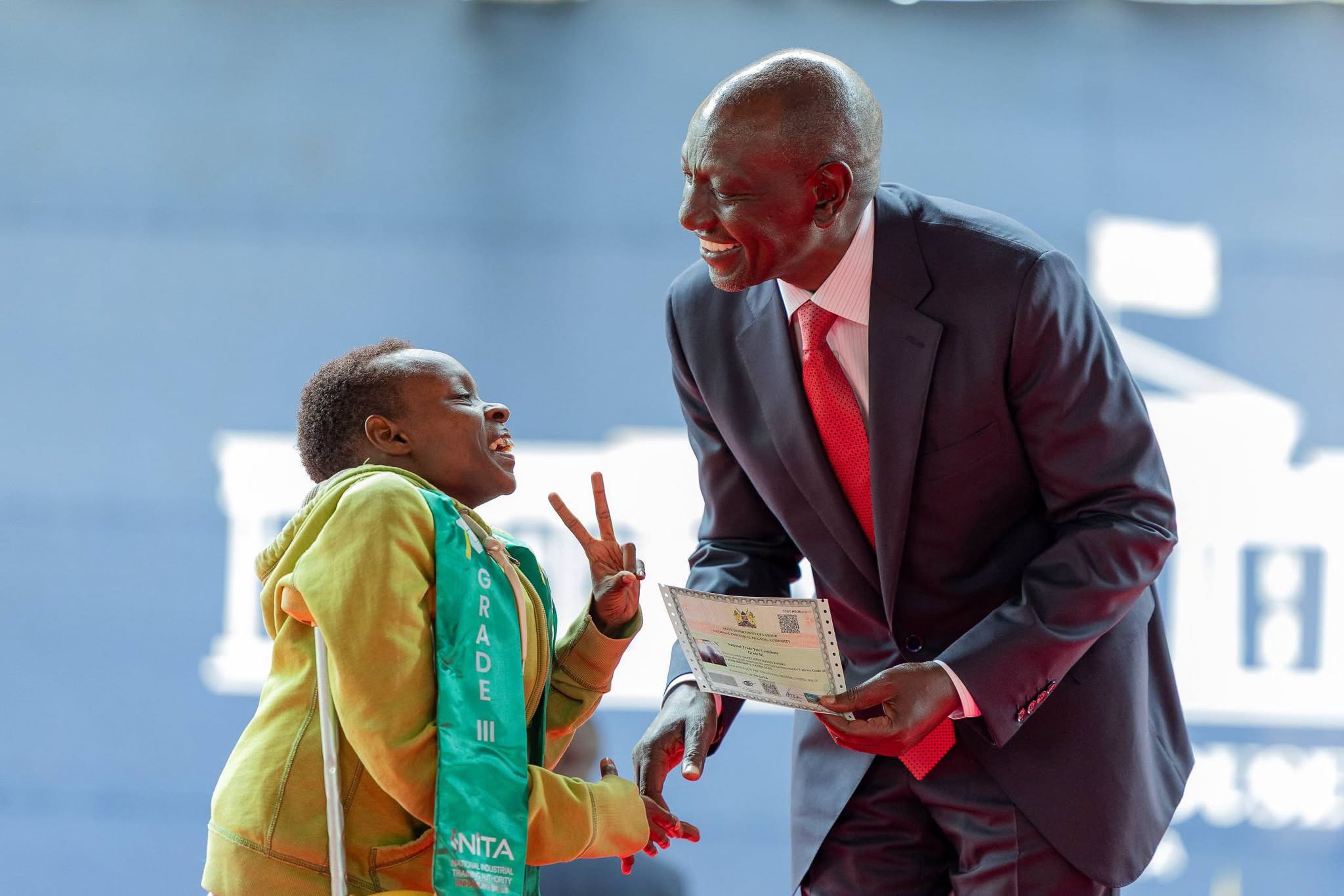 Di Balik Catatan Ruto saat Gedung Negara Ungkap Rekap Tiga Tahun