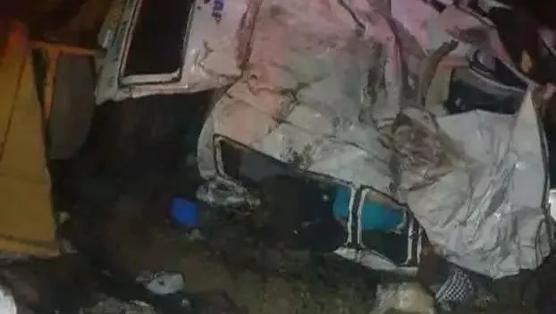 17 killed in multiple-vehicle collision at Salama