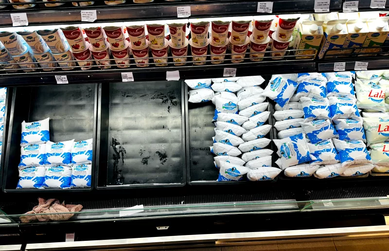 Kenyans hunt for milk as shelves run dry