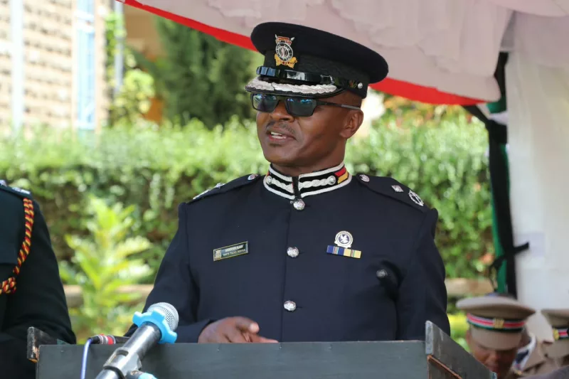 Kirinyaga County Police Commander Anderson Njagi speaking to Gichugu residents
